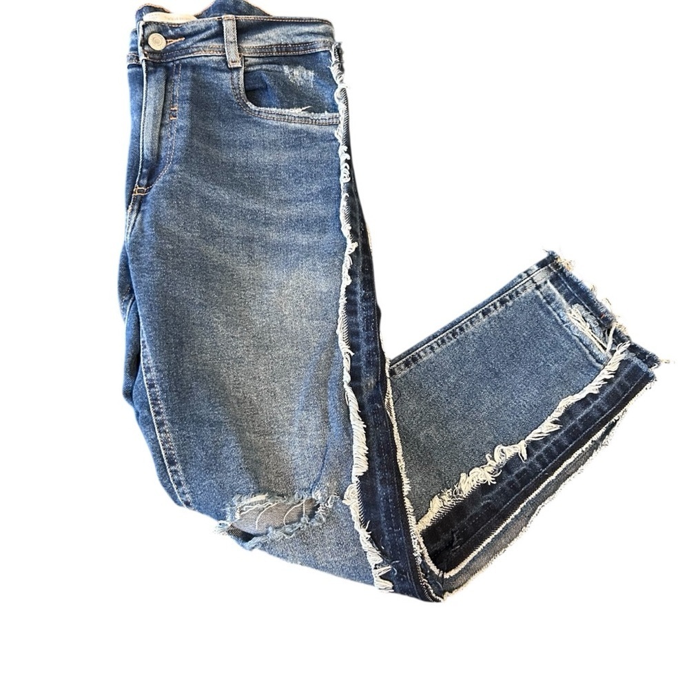 Zara Women’s Trafaluc Collection Distressed Cropped Jeans. Size 6 - Picture 4 of 6